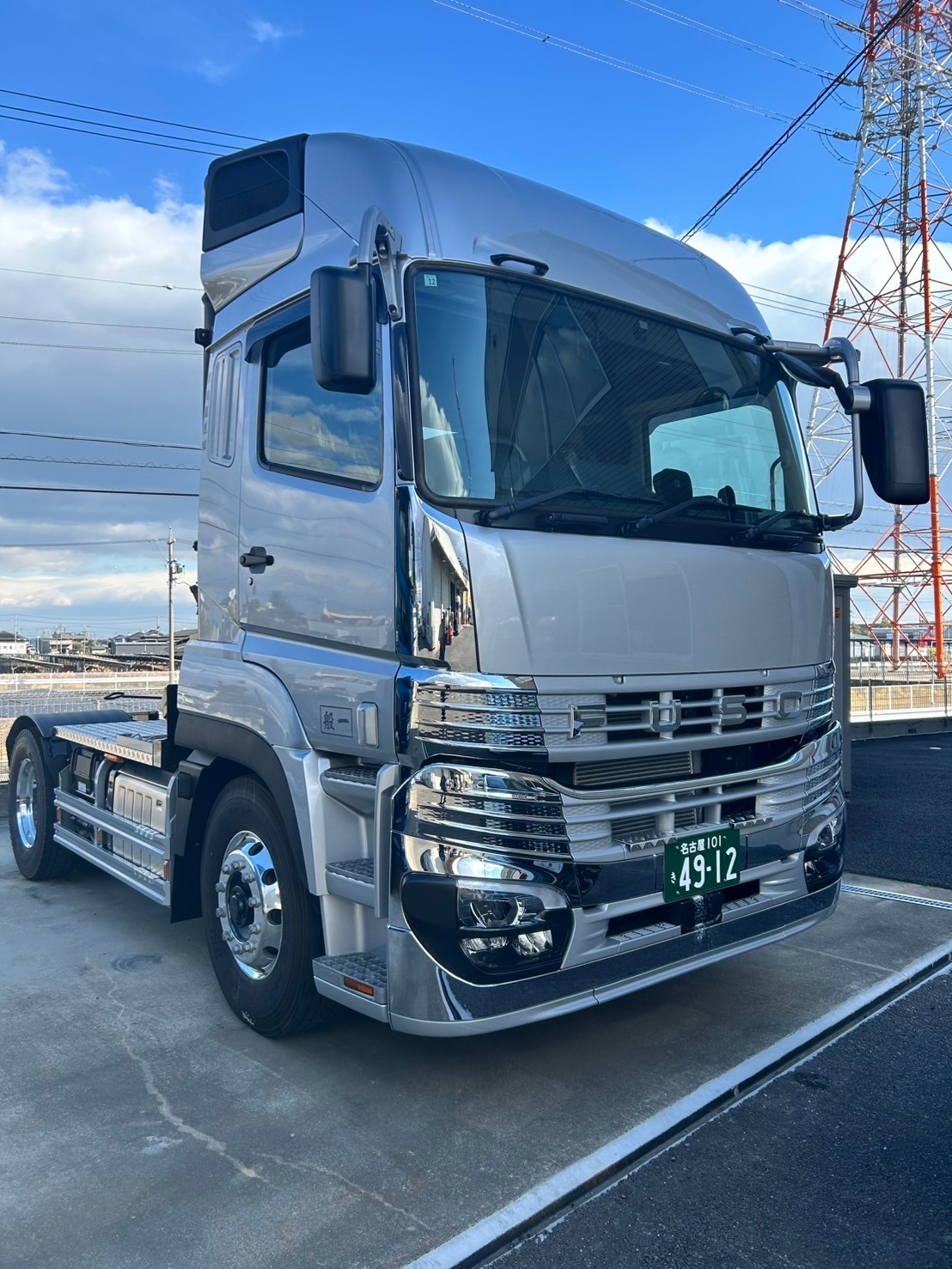 新型トラクタヘッドを導入しました | 川越運送株式会社